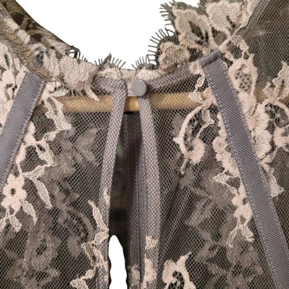 Nha Bnanh Gray Lady maxi length gown - 8.            J89 - Picture 9 of 12